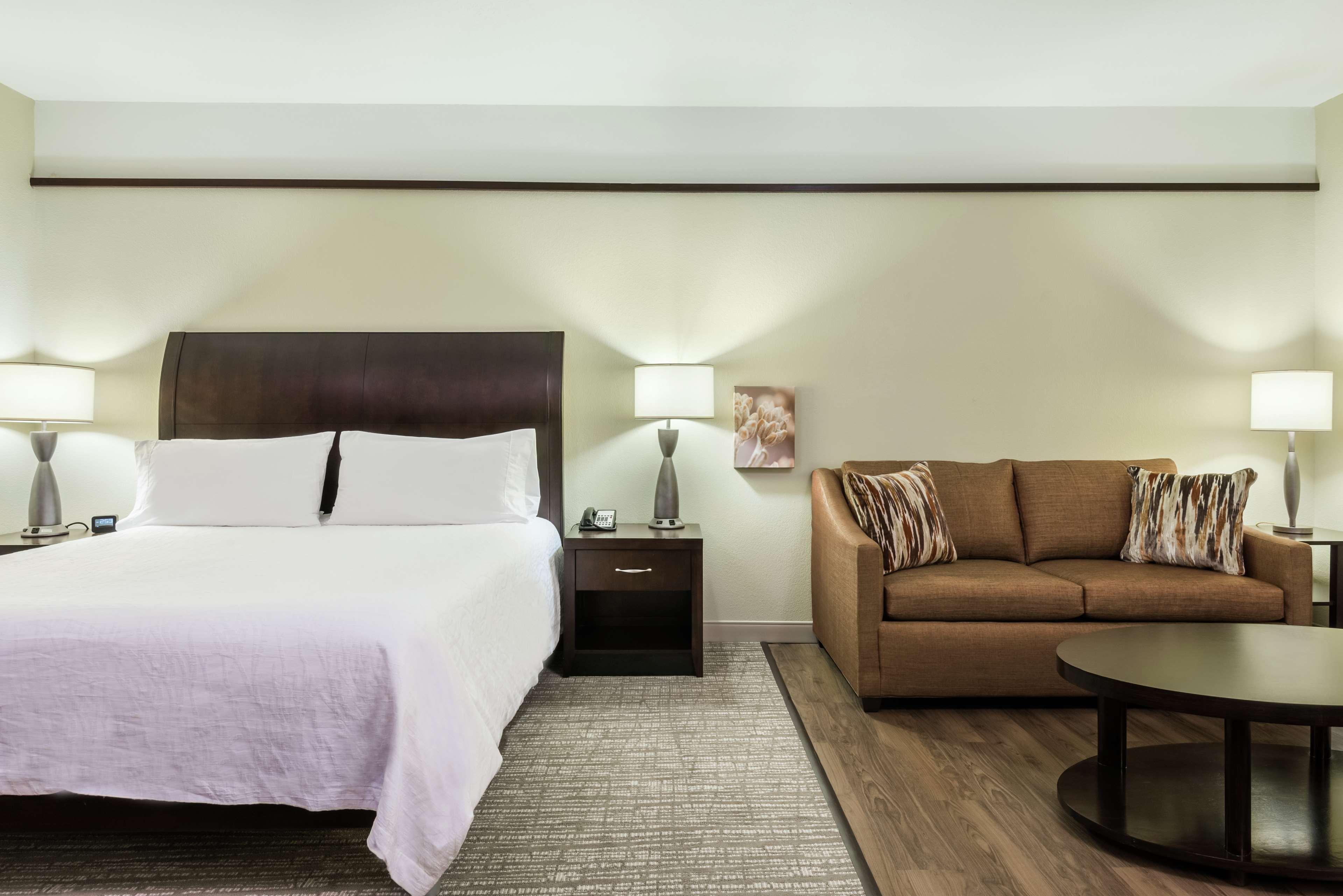 Hilton Garden Inn West Palm Beach Airport Bagian luar foto